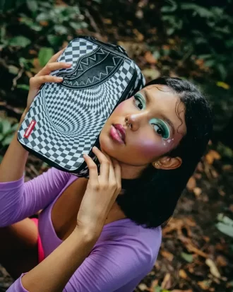 ARTICOLI DA TOELETTATURA A QUADRI TRIPPY, ANCHE BORSA PER I SOLDI