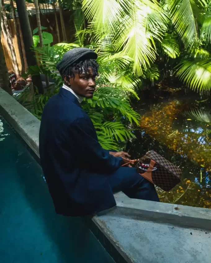 ARTICOLI DA TOELETTATURA HENNY AIR TO THE THRONE