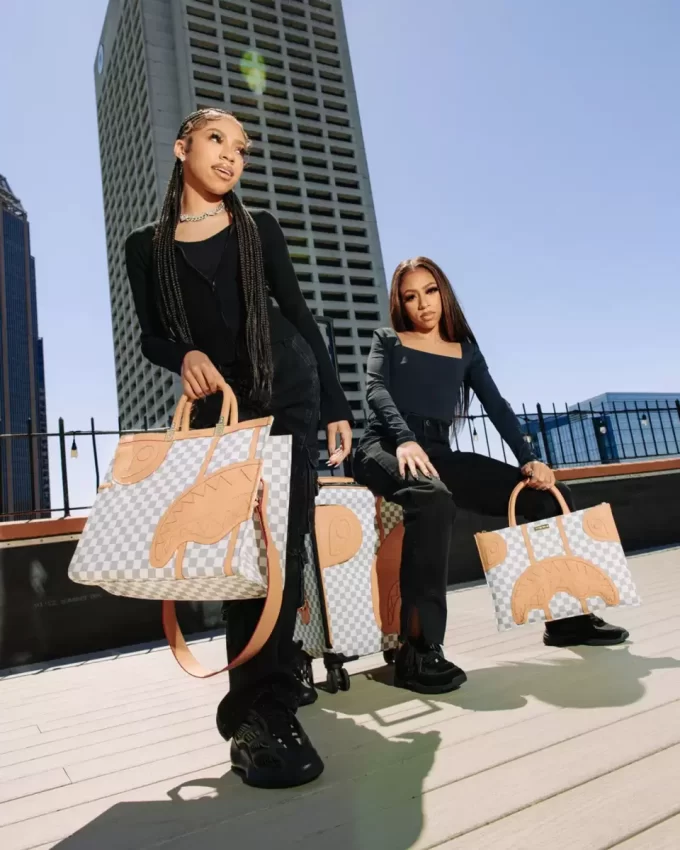 BAGAGLIO A MANO HELNY LATTE CON GUSCIO MORBIDO