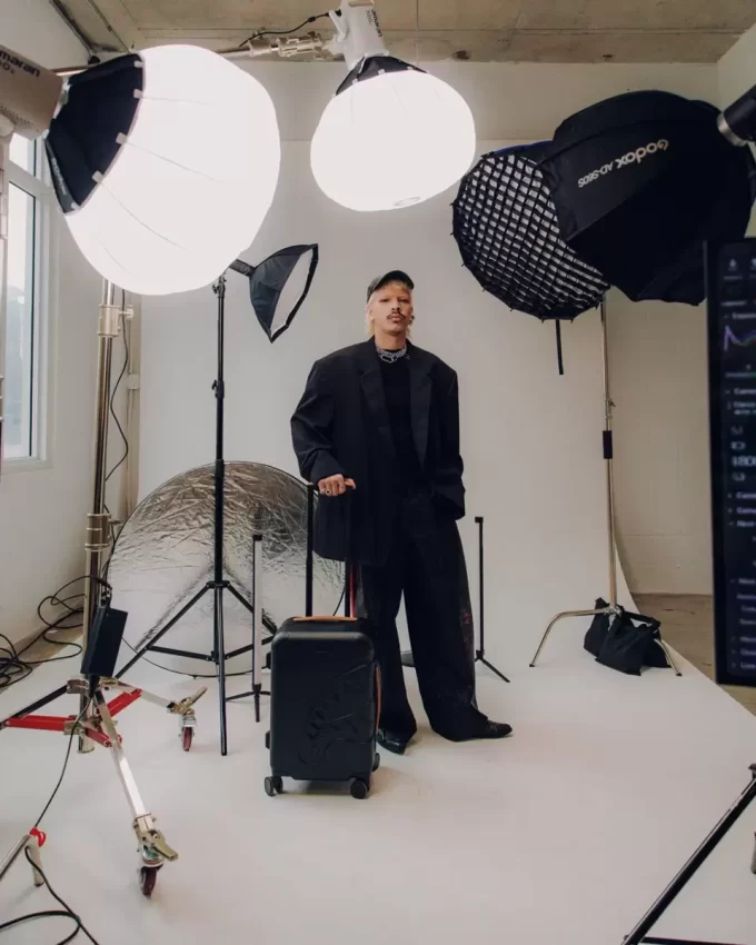 BAGAGLIO A MANO HENNY JETSTREAM SHARKITECTURE BAGAGLIO A MANO HENNY JETSTREAM SHARKITECTURE