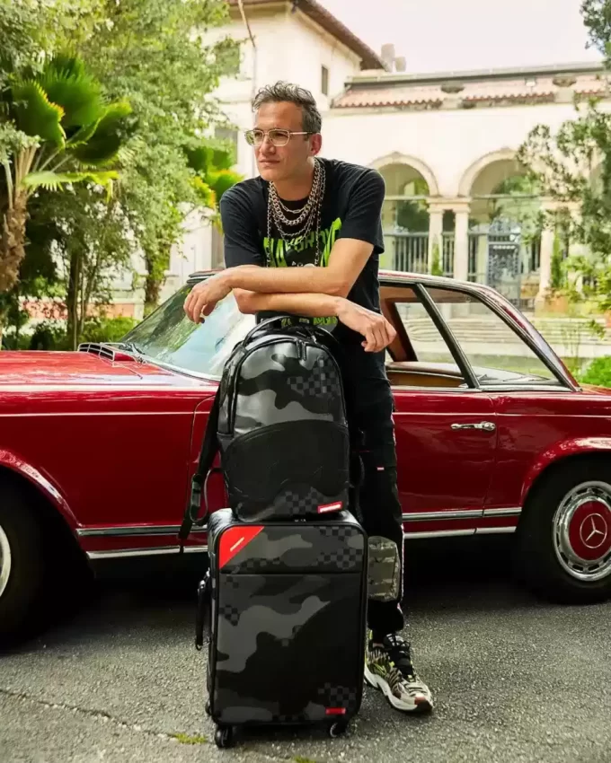 BAGAGLIO A MANO JETSETTER ALLE 3 DEL MATTINO NON DORMIRE MAI