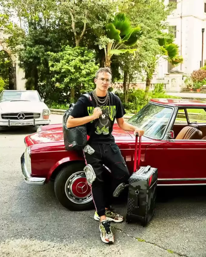 BAGAGLIO A MANO JETSETTER ALLE 3 DEL MATTINO NON DORMIRE MAI