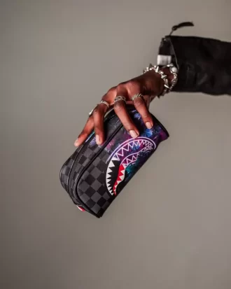 BENVENUTI AL PARTY POUCH