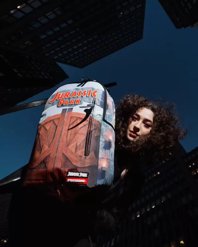 BENVENUTI ALLO ZAINO JURASSIC SHARK