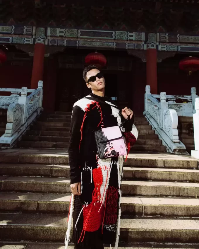 BORSA A TRACOLLA ROSA PITTORE PANTERA ROSA