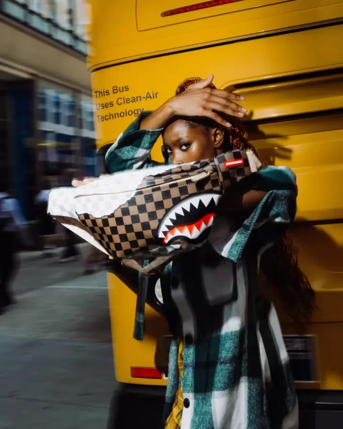 BORSA A TRACOLLA SAVVY SAVVY ENDEAVORS II INARRESTABILI BORSA A TRACOLLA SAVVY SAVVY ENDEAVORS II INARRESTABILI