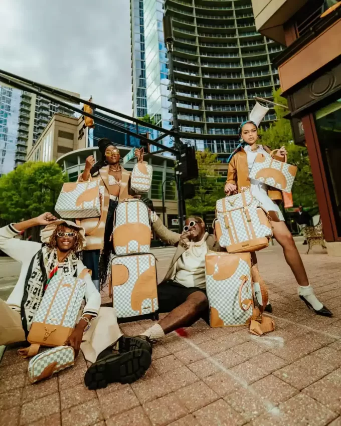 BAGAGLIO A MANO HELNY LATTE CON GUSCIO MORBIDO