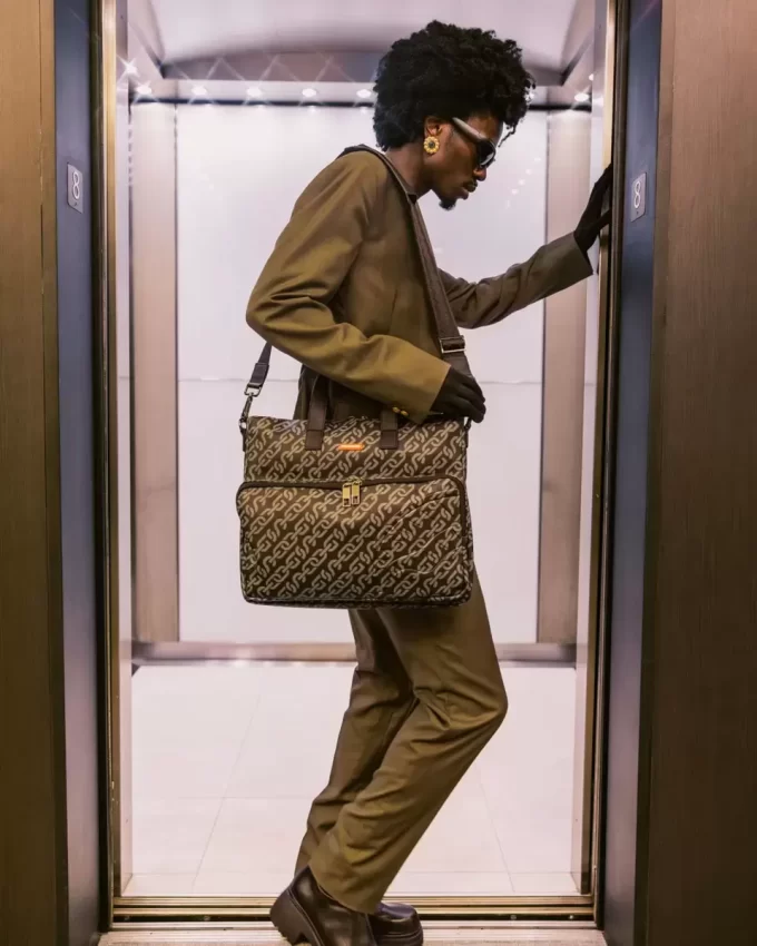 BORSA DA VIAGGIO A IMPULSI MAGNETICI