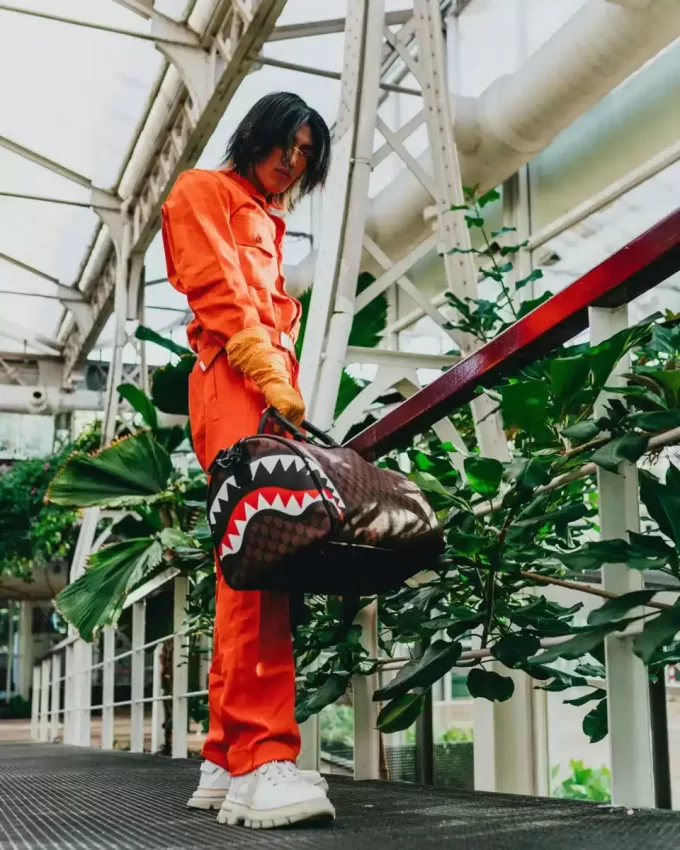 BORSA DA VIAGGIO CON SQUALI E TESCHI