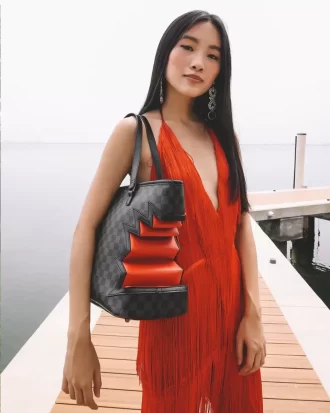 BORSA GRIGIA SHARK BITE SHARKS IN PARIS