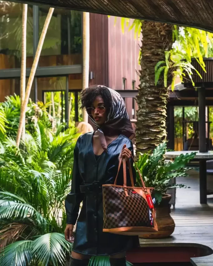 BORSA HENNY AIR TO THE THRONE