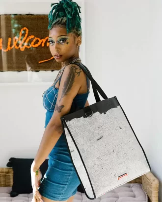 BORSA LOFT UFFICIALE BASQUIAT PEGASUS 1987