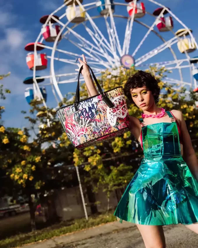 BORSA LOWER EAST SIDE