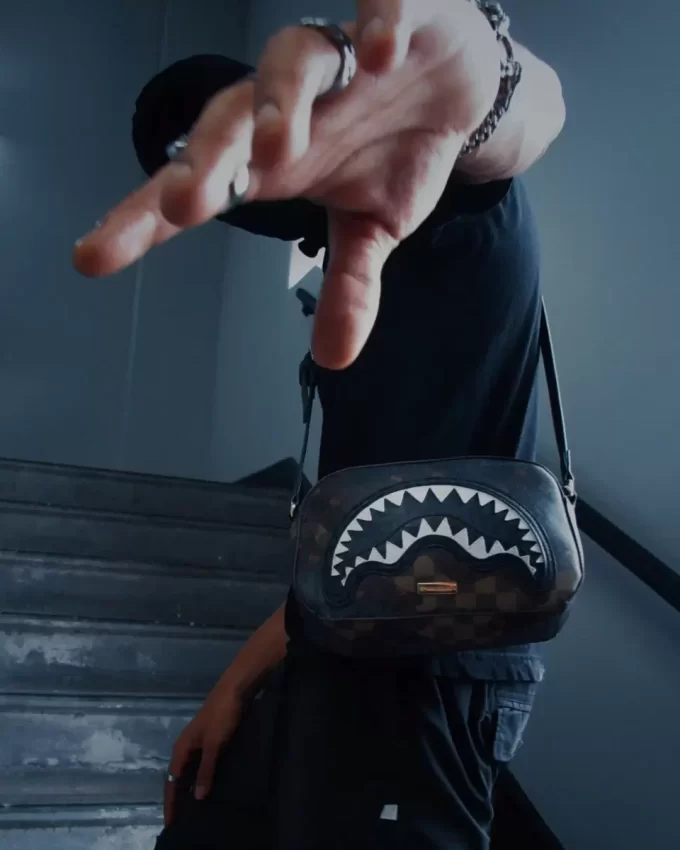 BORSA MATTONI MODALITÀ STEALTH