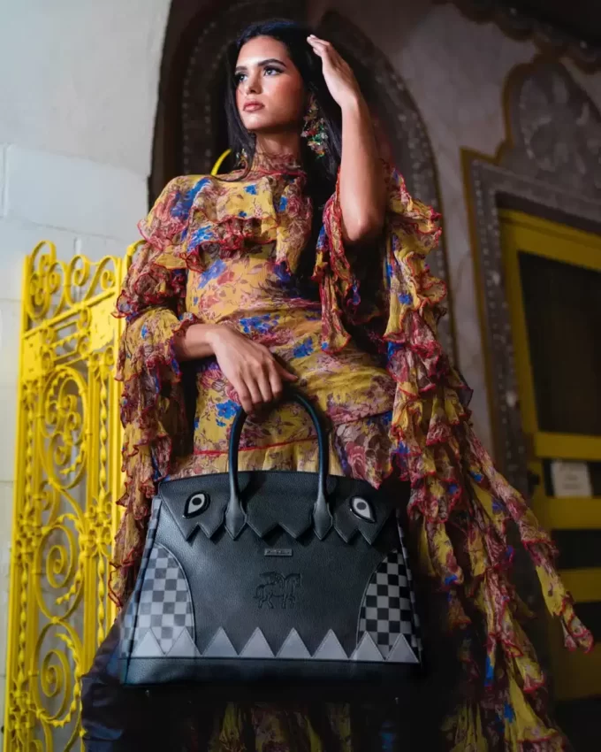 BORSA RACEWAY SHADOW PHANTOM PALACE