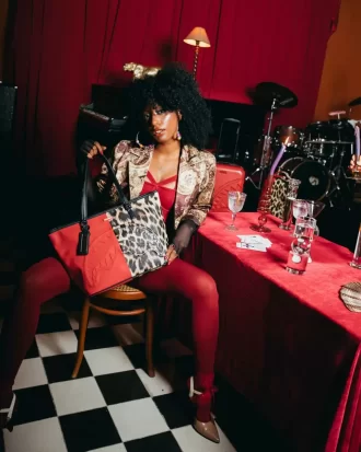 BORSA SHARK MILES PER HOUR