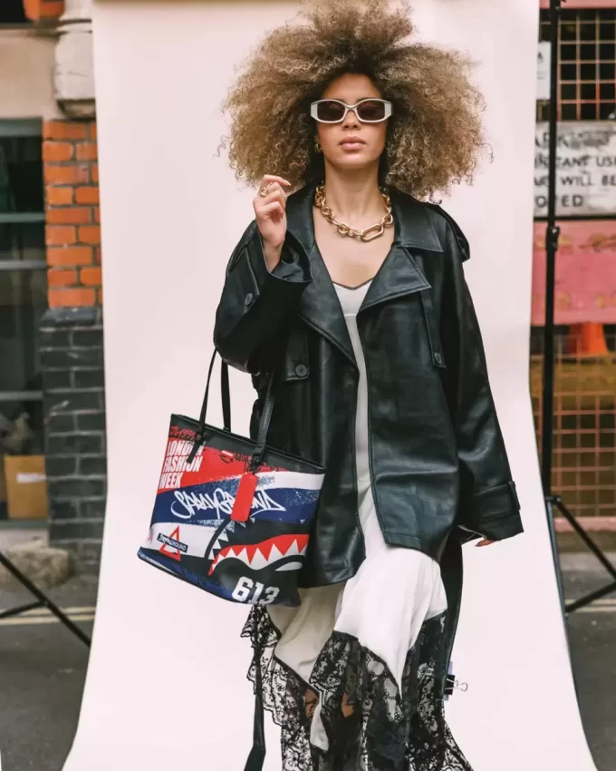 BORSA THE STRAND DELLA SETTIMANA DELLA MODA DI LONDRA