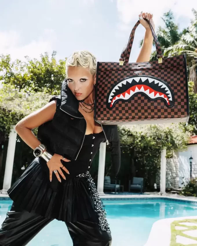 BORSA TORTUGA SAWTOOTH SHARKS IN PARIS BORSA TORTUGA SAWTOOTH SHARKS IN PARIS