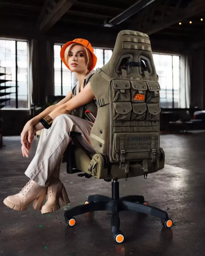 CALL OF DUTY PRONTA PER L’AZIONE SEDIA DA GAMING