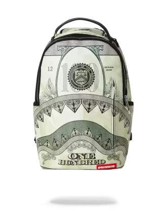 CENTO SQUALI IN PIEDI