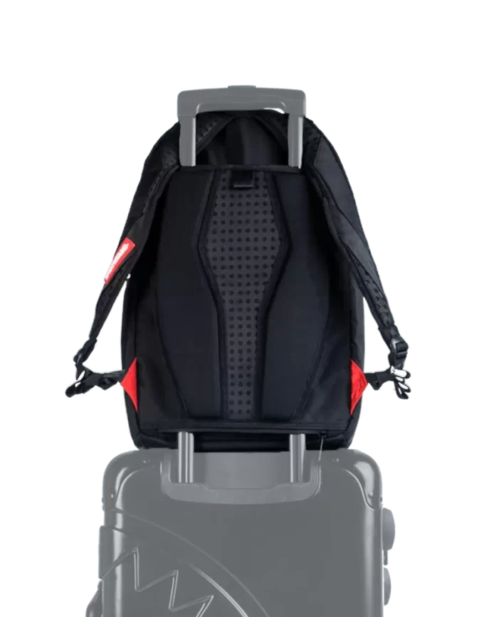 CENTO SQUALI IN PIEDI CENTO SQUALI IN PIEDI