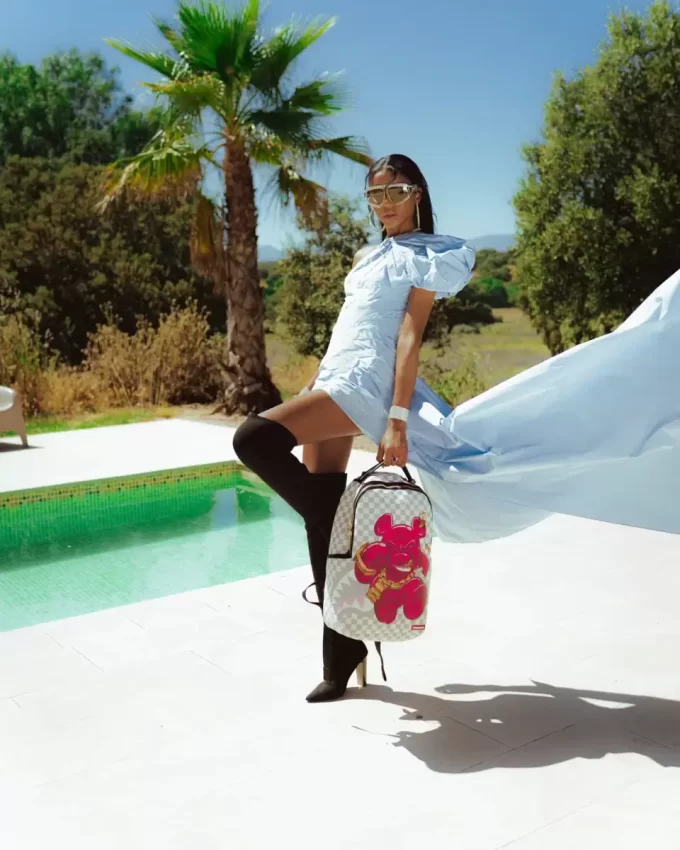 CHASE BANK: DIABLO TORNA A TROVARCI ZAINO (ROSE) (DLXV)