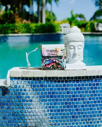 CREA UN ALTRO DAY MESSENGER SLING