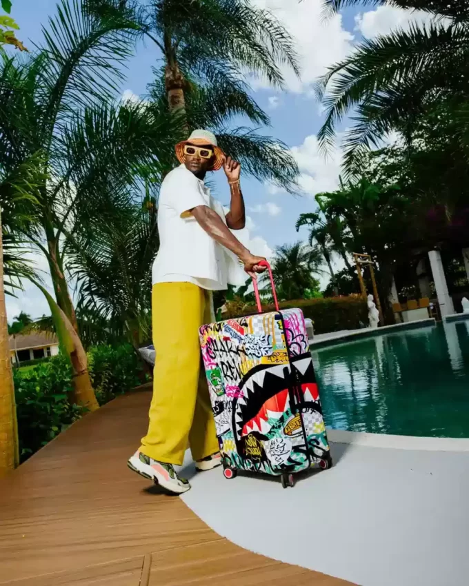 CREA UN ALTRO GIORNO CON IL BAGAGLIO SHARKNAUTICS HARDSHELL FULL-SIZE