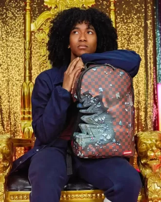 ESPLOSIONE DI SOLDI CON MORSO DI SQUALO