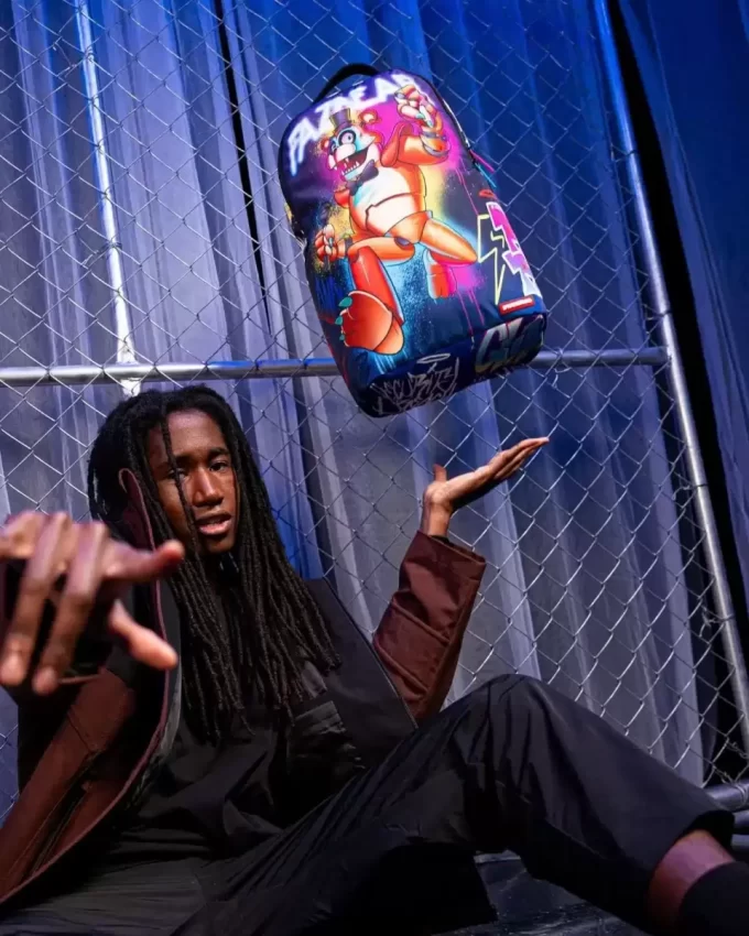 FIVE NIGHTS AT FREDDY’S: ZAINO GLAMROCK ROCKOUT DLXSR FIVE NIGHTS AT FREDDY’S: ZAINO GLAMROCK ROCKOUT DLXSR