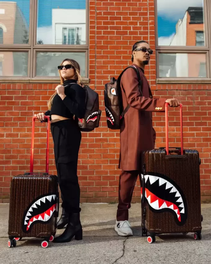 FRENZY SHARKS SHARKNAUTICS BAGAGLIO A MANO RIGIDO