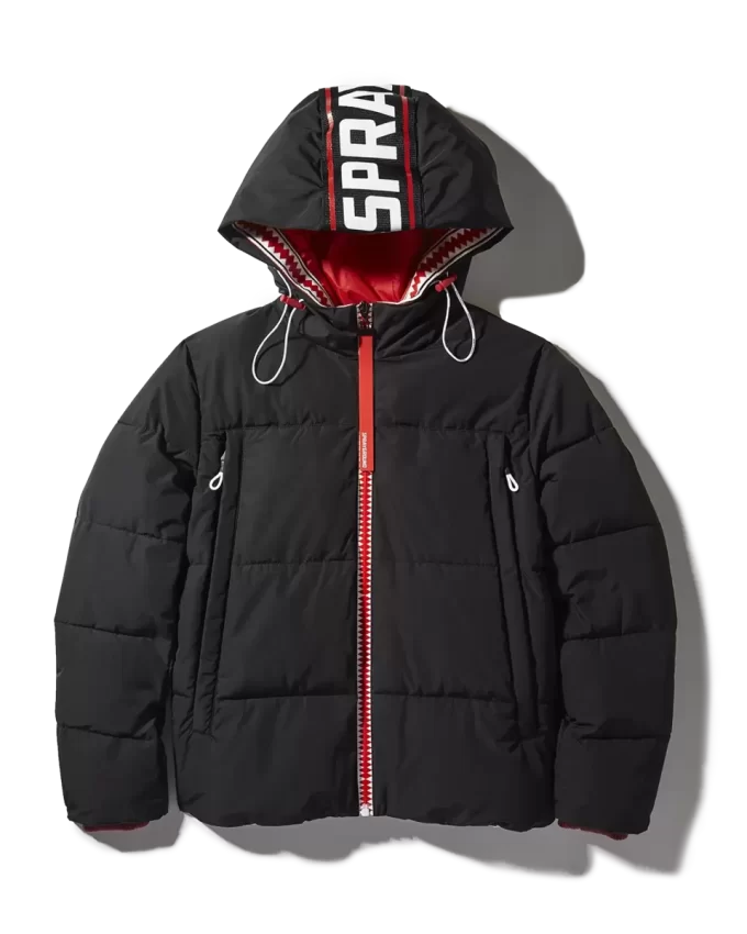 GIACCA IMBOTTITA CON GRAFFITI E TOPPE