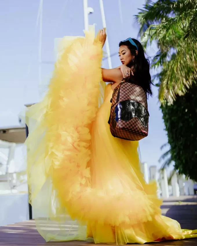 GLI SQUALI A PARIGI PRONTI AL DECOLLO DLXSC ZAINO