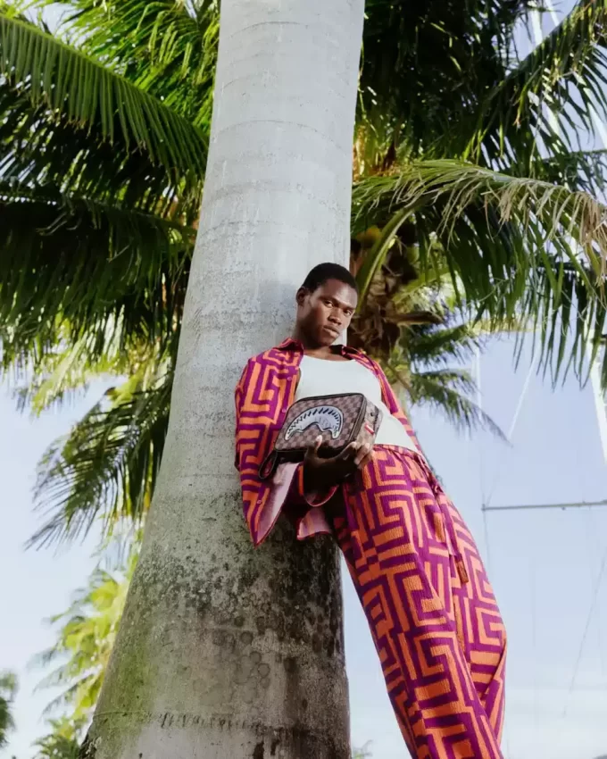 GLI SQUALI A PARIGI SI DIRIGONO AL DECOLLO DELLA NAUTICA