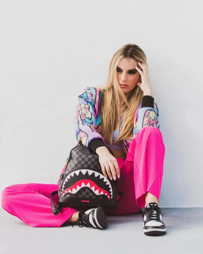 HENNY AIIR AL TRONO SELVAGGIO