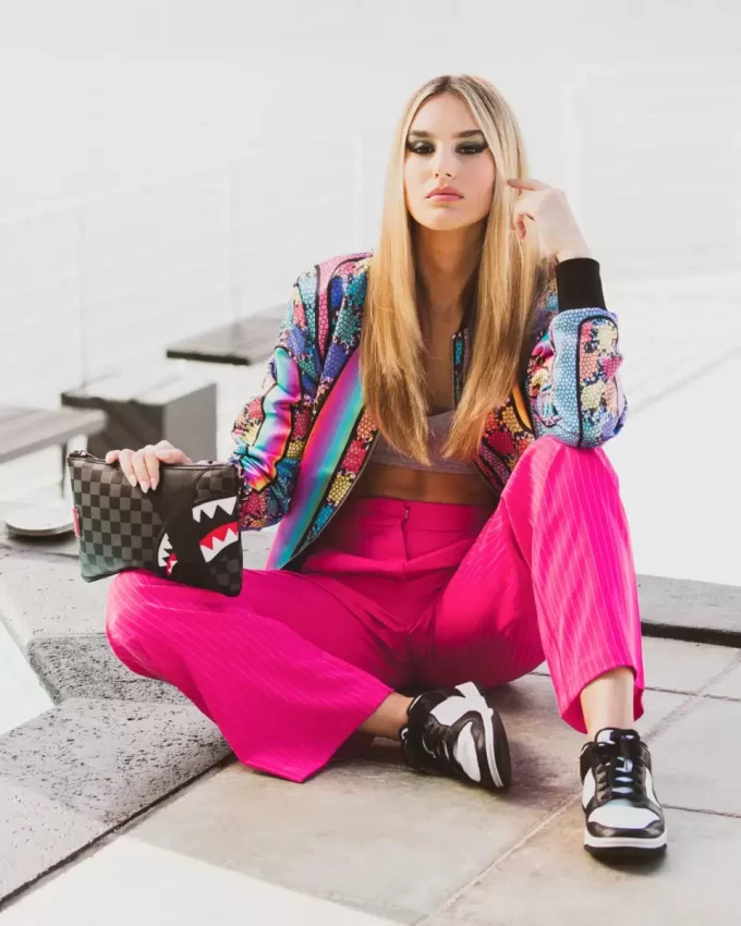 HENNY AIIR TO THE THRONE CROSSOVER CLUTCH