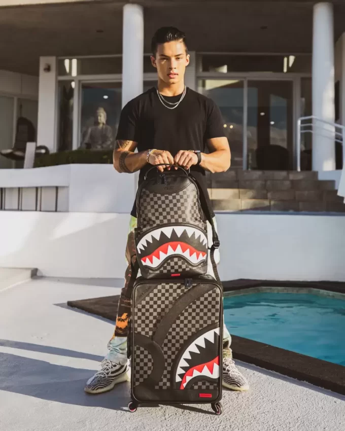 HENNY AIIR TO THE THRONE JETSETTER BAGAGLIO A MANO