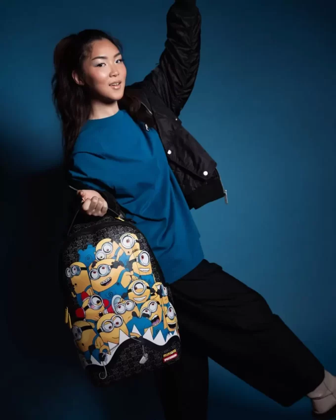 I MINION OBBEDISCONO ALLO SQUALO