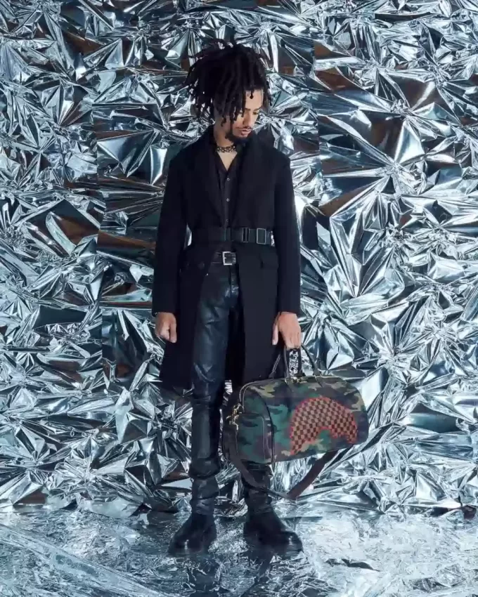 IL BORSA DA VIAGGIO PARADOXX SHARK