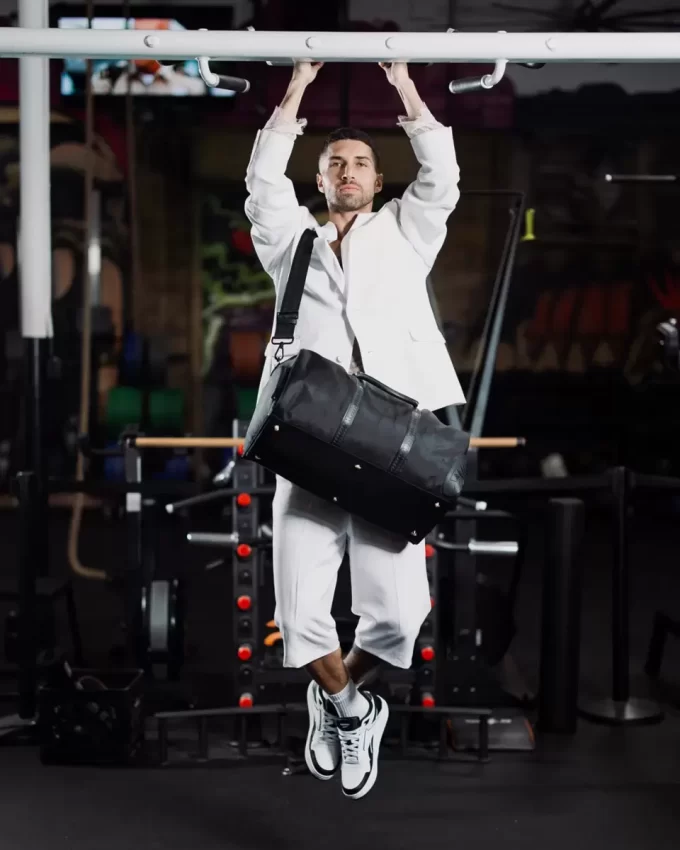 IL BORSA DELL’EROE