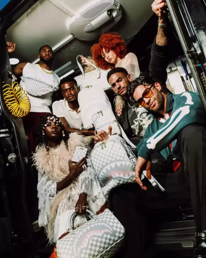 BORSA A TRACOLLA SAVVY KNIT SHARKS IN PARIS COLOR CREMA