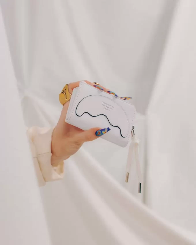 LA SEDE CENTRALE – PORTAFOGLIO RIFLESSIONE