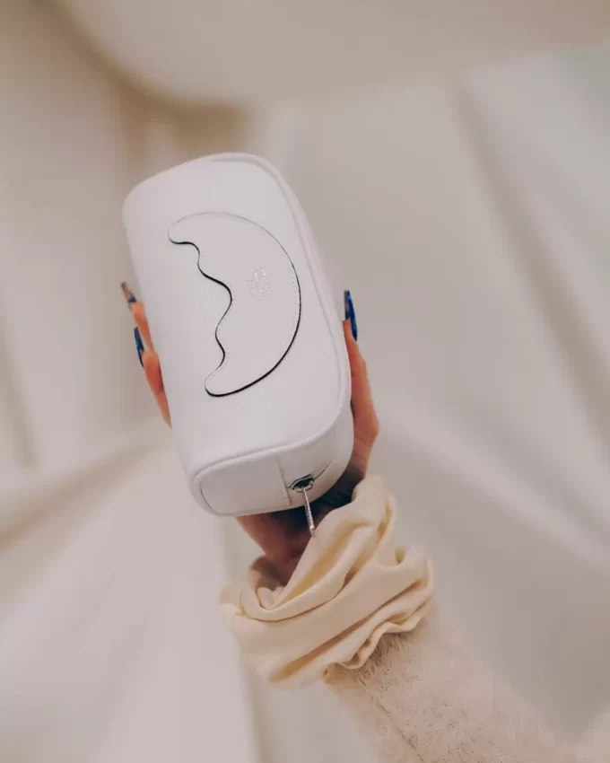 LA SEDE CENTRALE – SACCHETTO DI RIFLESSIONE