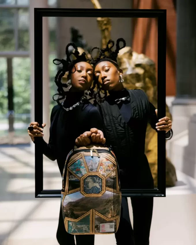 LO ZAINO MET MASTERPIECES