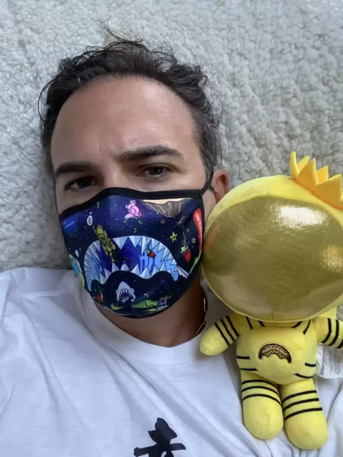 MASCHERINA ADERENTE ASTRO PARTY PER ADULTI