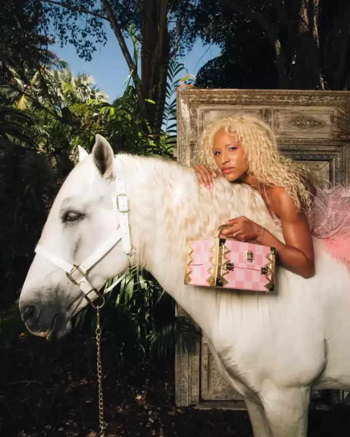 MESSAGGIO DELL’INTELLIGENCE AFRICANA DELL’IA DAL PORTAGIOIE DEL FUTURO – COLLABORAZIONE SANDFLOWER