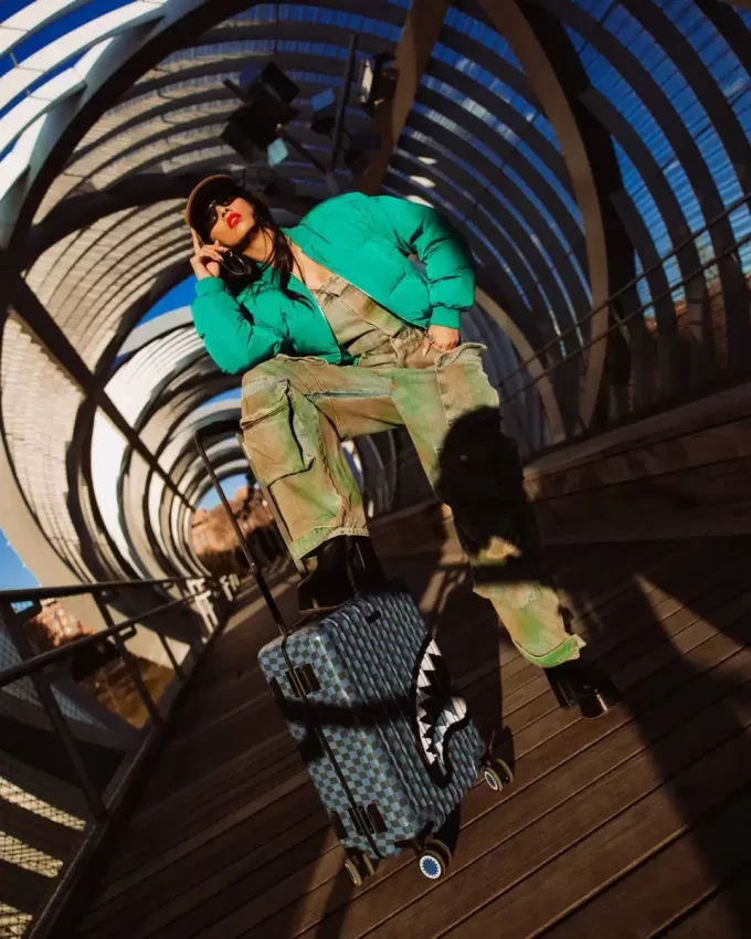 MIDNIGHT MAGIC SHARKS IN PARIS BAGAGLIO A MANO RIGIDO