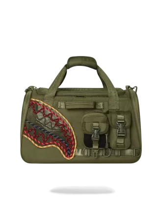 NON SI FERMERÀ FINCHÉ NON AVRÀ IL MIGLIOR TRASPORTINO PER ANIMALI