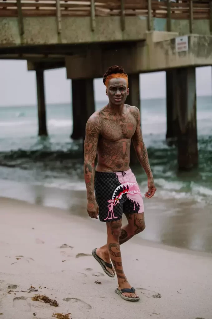 PANTALONCINI DA BAGNO ROSA PITTORE PANTERA ROSA