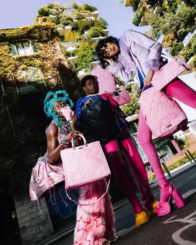 POCHETTE CROSSOVER CON BORCHIE A ORSO SORBET STUNNA